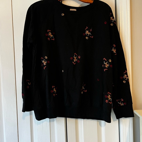 Como Vintage Black Top with Embroidered Accents - Picture 1 of 3